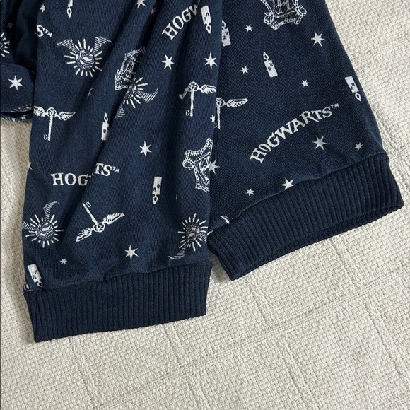 Hogwarts Themed Pajama Pants - Picture 4 of 4